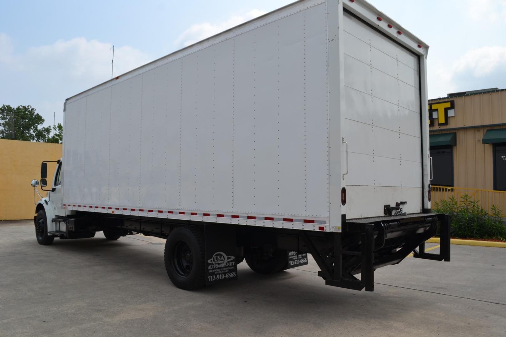 2019 WHITE /BLACK FREIGHTLINER M2-106 with an CUMMINS B6.7L 240HP engine, ALLISON 2500RDS AUTOMATIC transmission, located at 9172 North Fwy, Houston, TX, 77037, (713) 910-6868, 29.887470, -95.411903 - 26,000LB GVWR NON CDL, MORGAN 26FT BOX, 13FT CLEARANCE , 103" X 102", AIR RIDE, DUAL 50 GALLON FUEL TANKS, WALTCO 2,500LB CAPACITY STEEL LIFT GATE, POWER WINDOWS & LOCKS, COLD A/C, - Photo#6